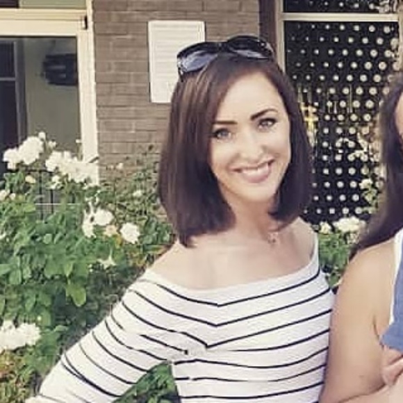 Meet your Posher, Sara - Picture 2 of 3